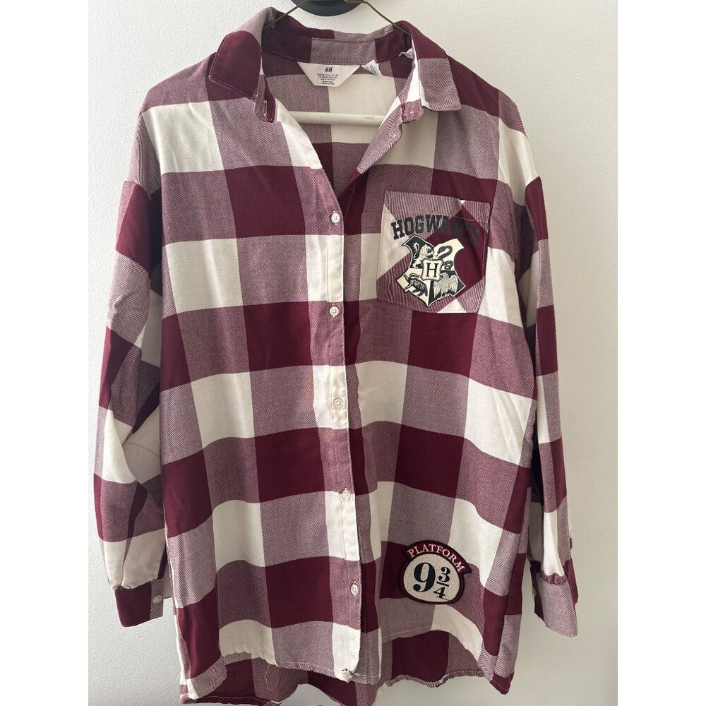 H&M x Harry Potter Hogwarts Plaid Button-Up Shirt With Platform 9 3/4